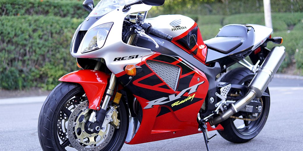 Unchecked - 2003 Honda RVT1000R / RC51 with only 795 Miles