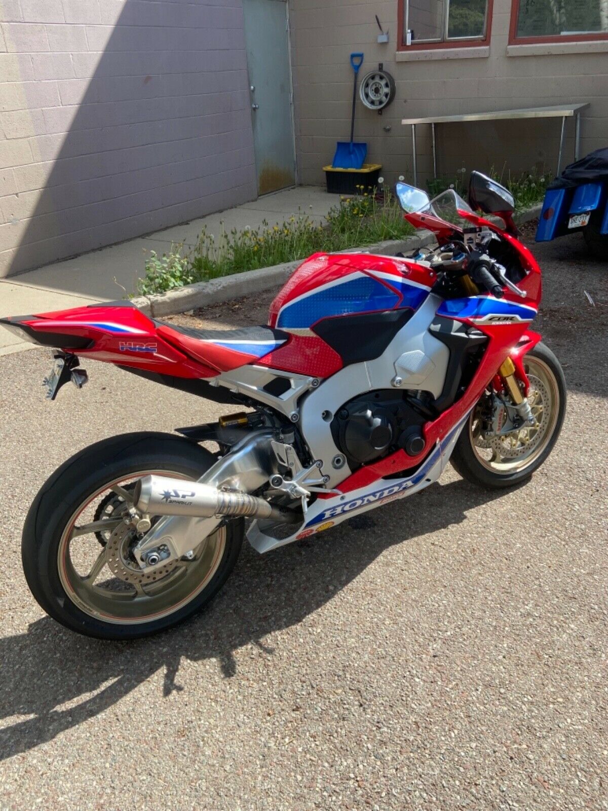 Hidden Honda Homologation The 17 Cbr1000rr Sp2 Rare Sportbikes For Sale