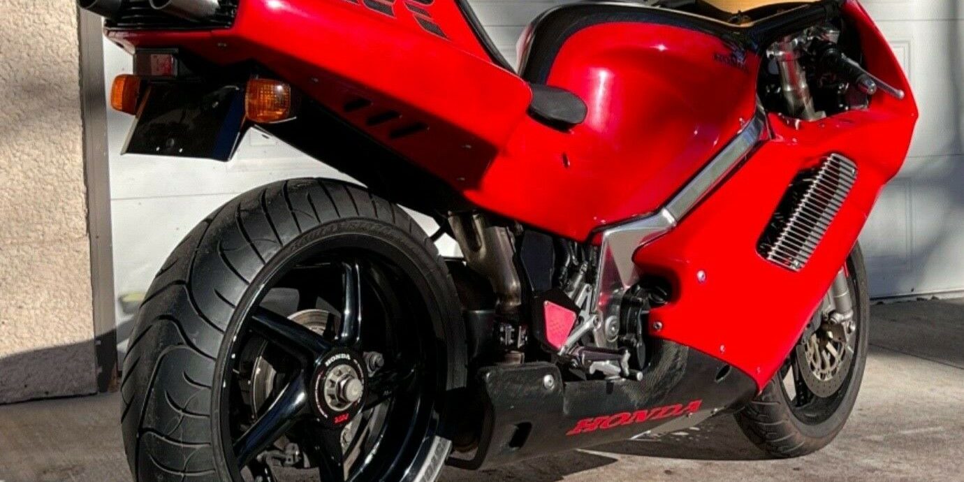 Honda rc40 sales