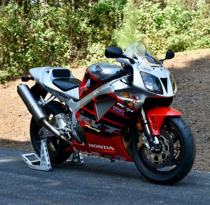 2004 Honda RC51 with less than 6k miles!