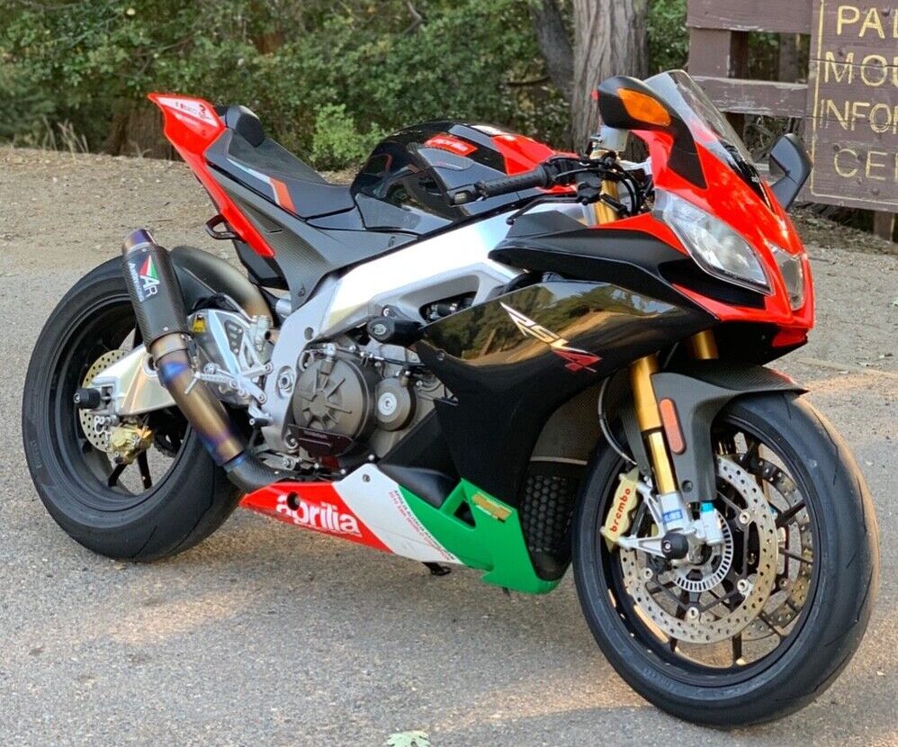 Mighty Max 2011 Aprilia RSV4 Factory APRC SE Rare SportBikesForSale