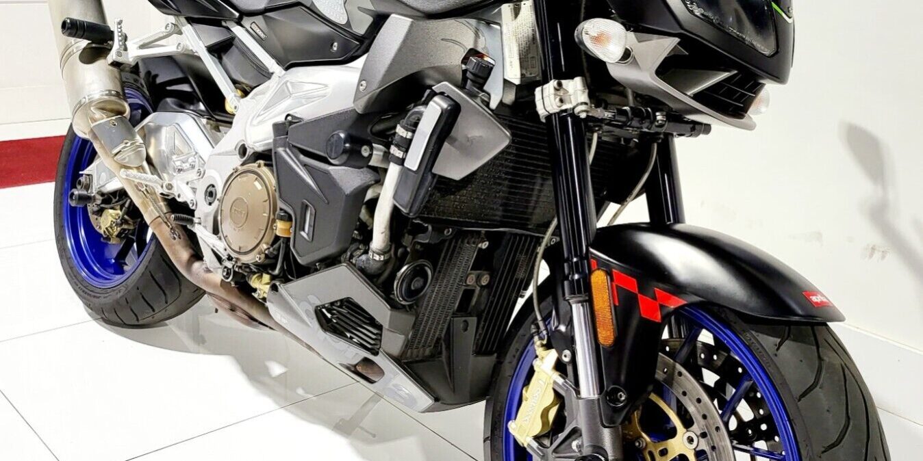 20220928 2007 aprilia tuono 1000r right front