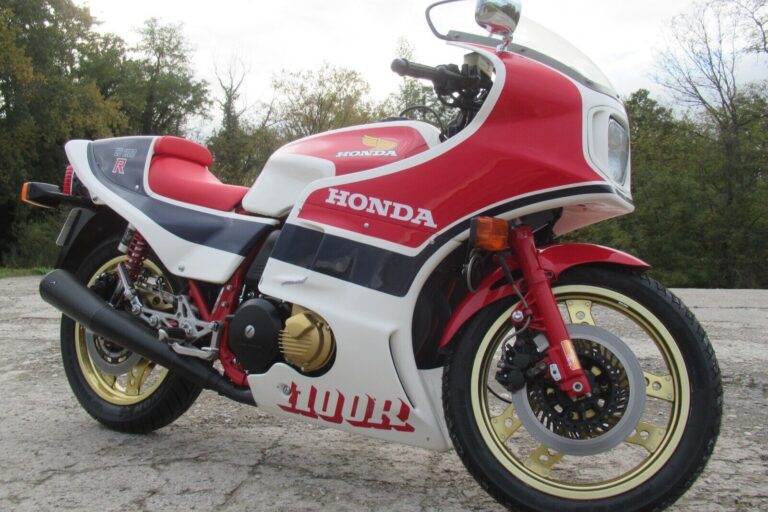CB1100RC_4