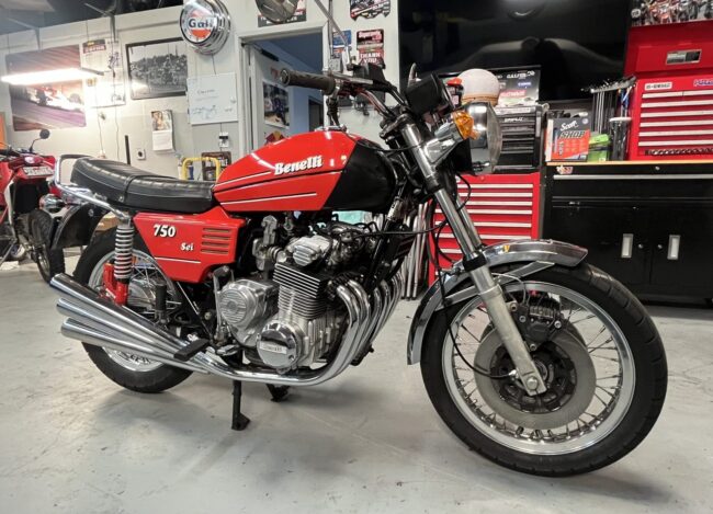 20221212 1975 benelli 750 sei right engine