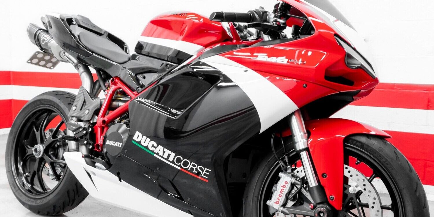 Eight to the Bar - 2012 Ducati 848 EVO Corse SE - Rare