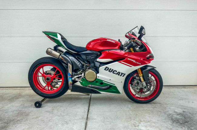Ducati-1299-R-22