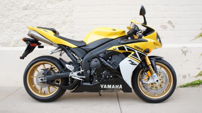 1_A_Yamaha_LE 2006 Yamaha YZF-4