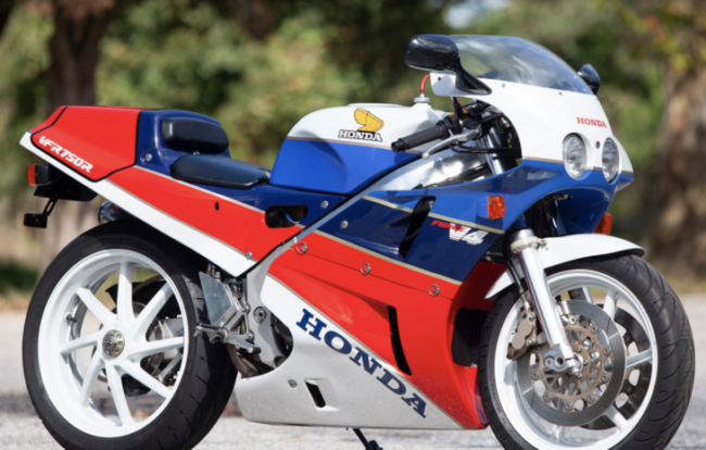 1988_Honda_vfr750r_rc30-730×465-1 1988 VFR750r