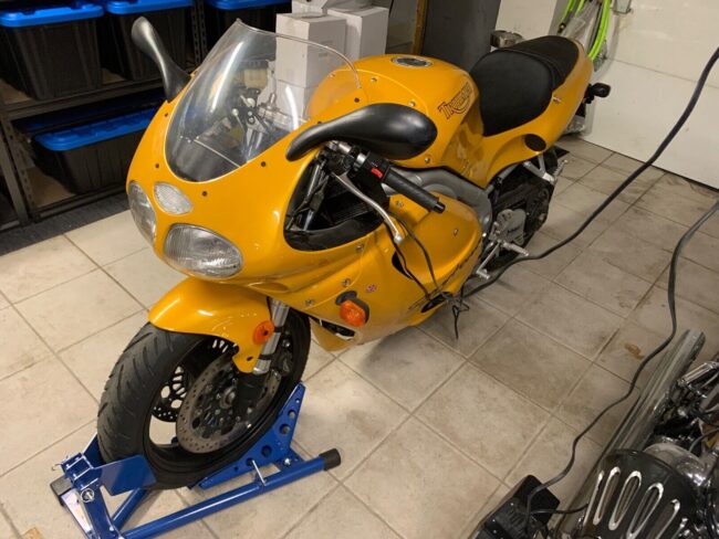 Triumph Daytona 955i 1