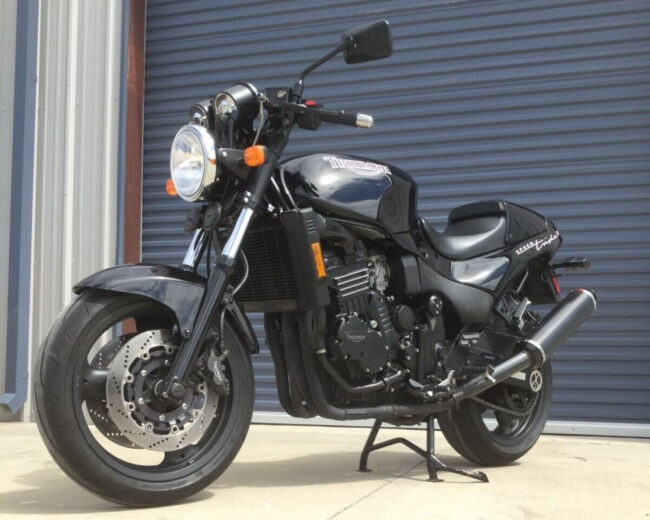 Triumph Speed Triple T309 1