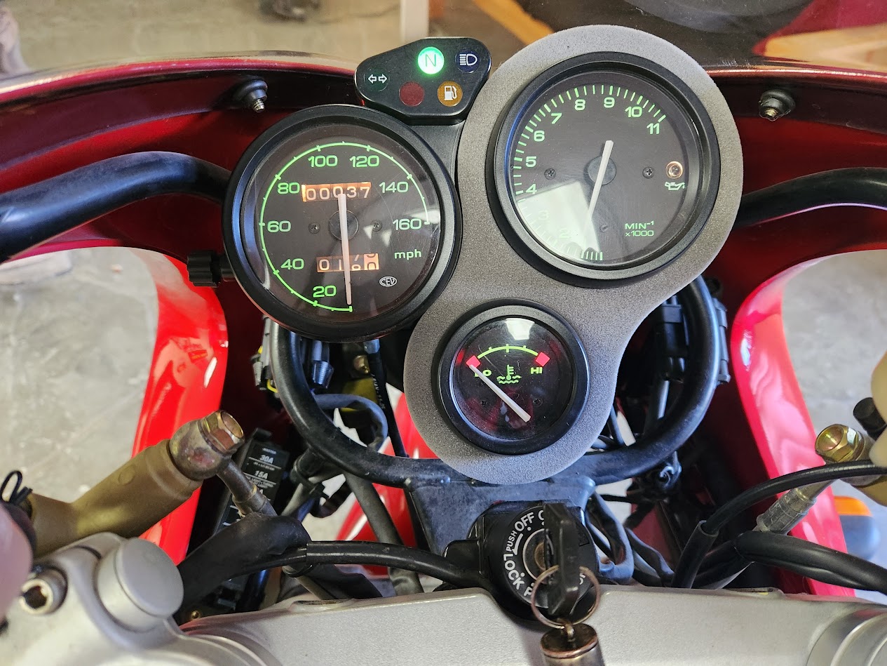 Ducati 900SS iE 28