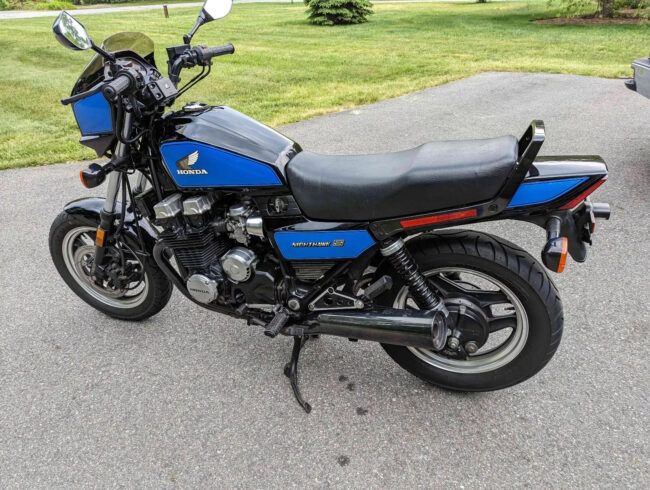 1984_Honda_Nighthawk_700S_NakedBlue