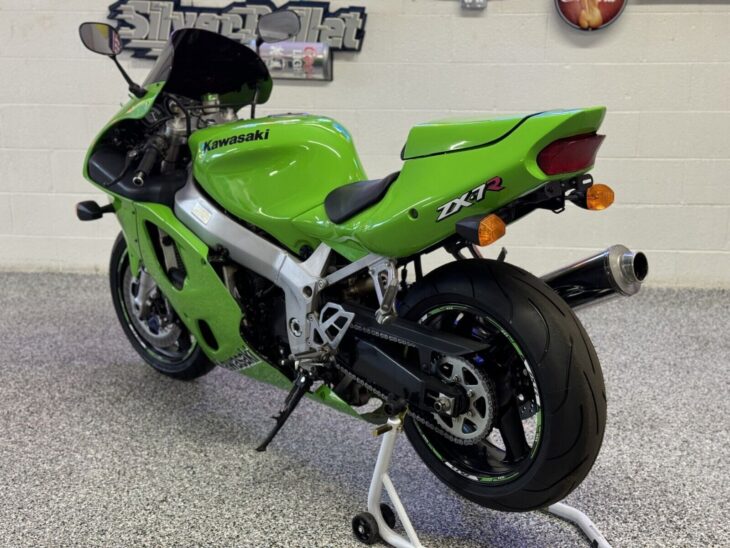 Too Much Green? 1996 Kawasaki Ninja ZX-7R for Sale - Rare