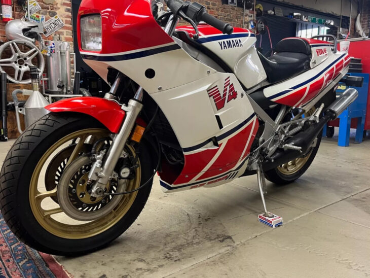 Rivals! Featured Listing: 1987 Suzuki RG500Γ and 1985 Yamaha RZ500