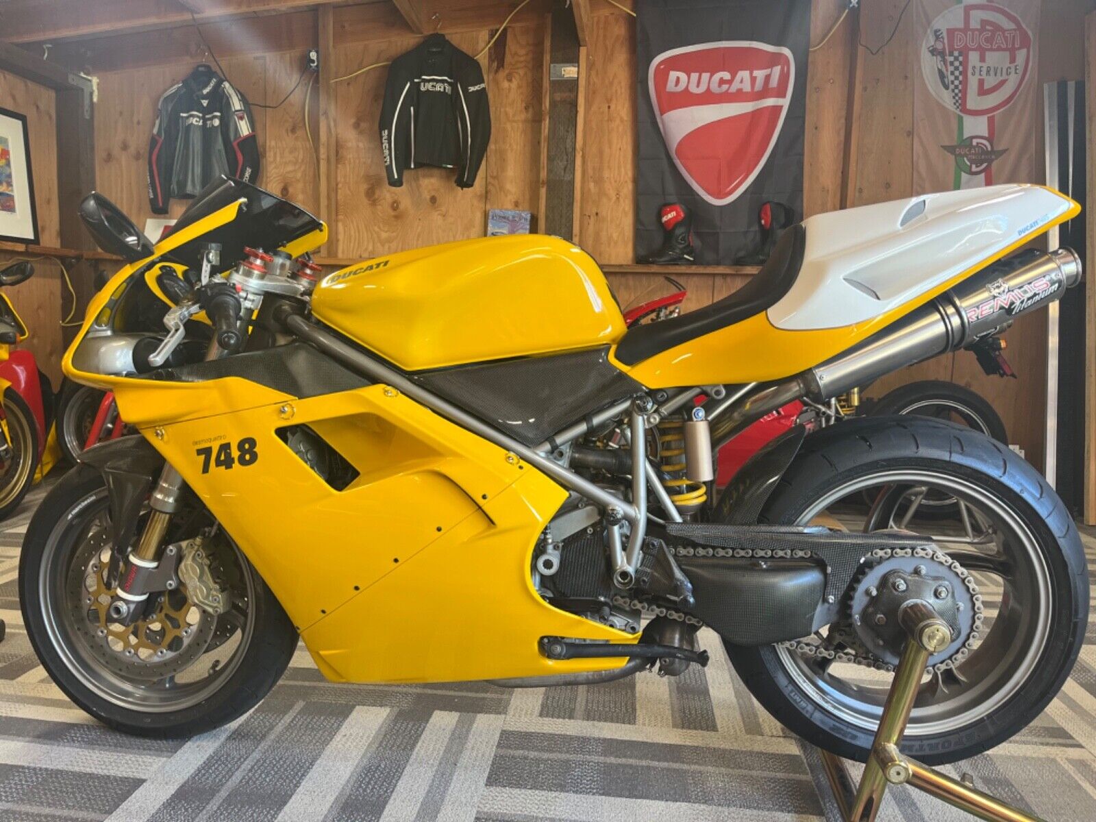 Size Doesn't Matter: 2001 Ducati 748S Monoposto for Sale - Rare ...