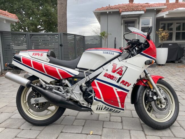 1985_yamaha_RZV500R