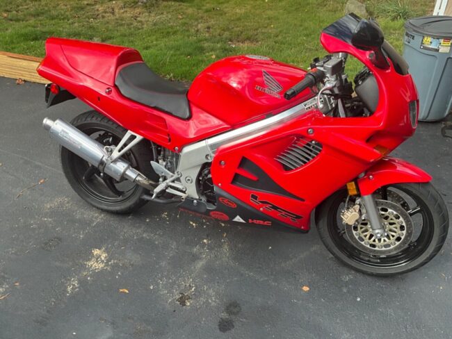 Honda VFR750F 1