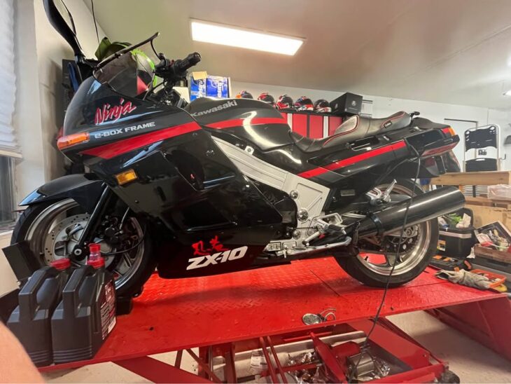 1990 Kawasaki ZX10 Tomcat spotted in WA - Rare SportBikesForSale
