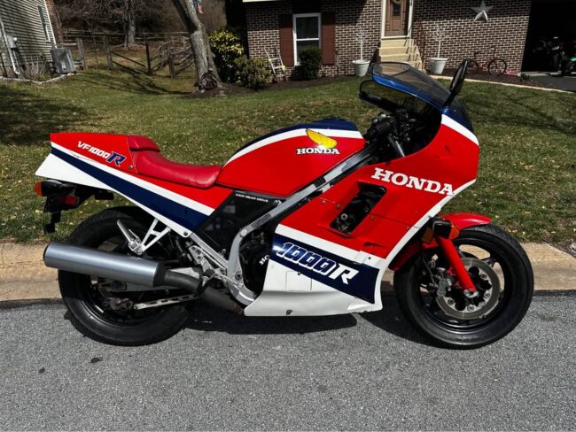 1985_honda_vf1000r