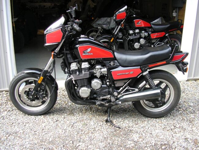 1985_honda_CB700_nighthawkS