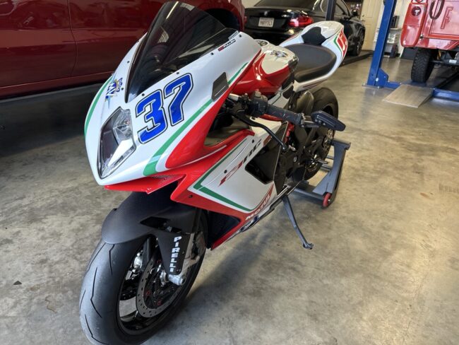 MV Agusta F3 800 RC 5