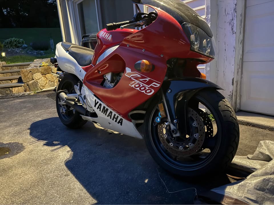 yamaha_yzfR1