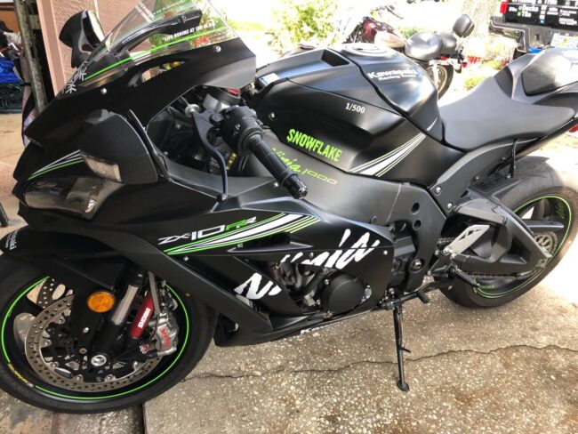 2017_kawasaki_ninja_zx10RR