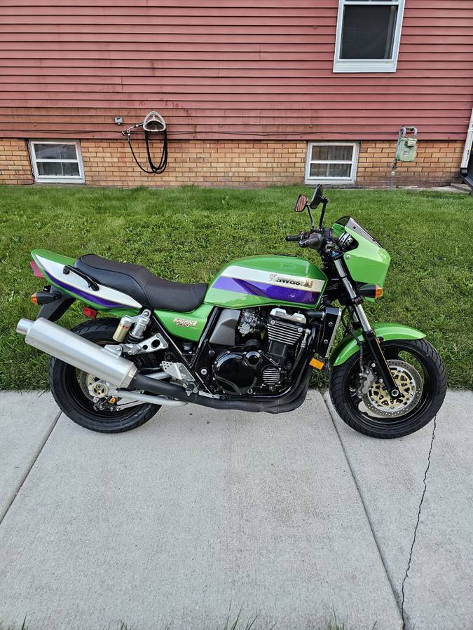 1999 Kawasaki ZRX1100