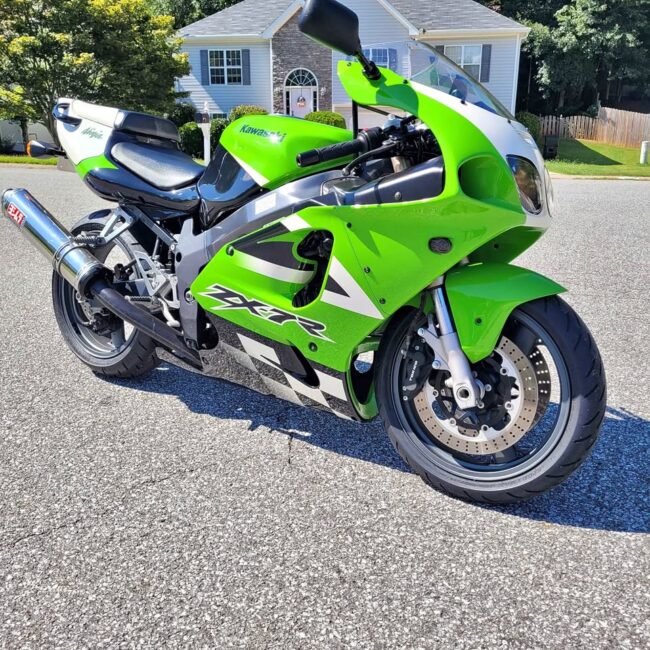 2002_zx7r_kawasaki_motorcycle