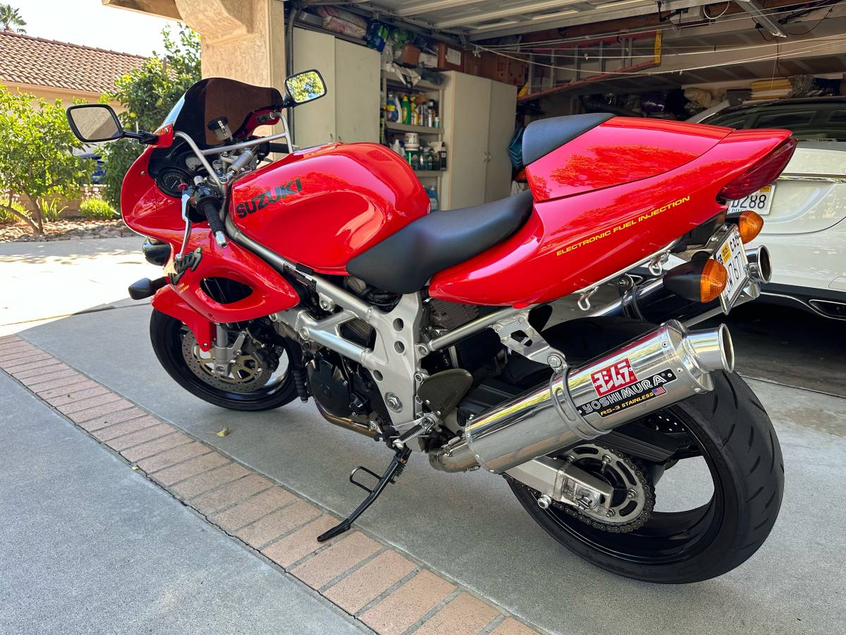 suzuki_motorcycle