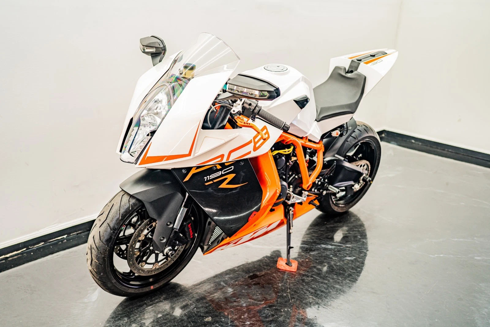 KTM RC8R 7