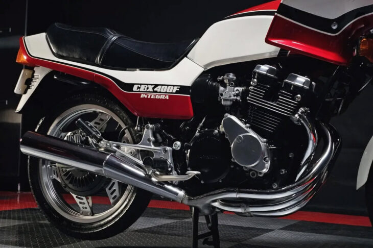 画像更新　HONDA CBX INTEGRA カウル 赤/白 1982 Honda CBX400F Integra - Rare SportBikesForSale