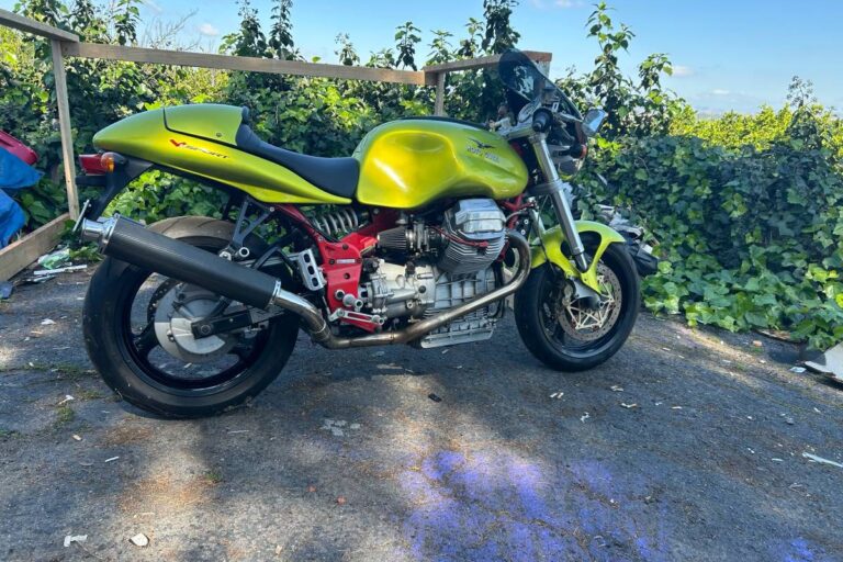 2000_moto_guzzi_v11_sport