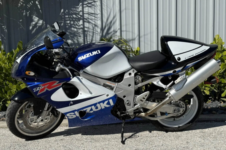 2001_suzuki_tl1000r_img_2153-53869