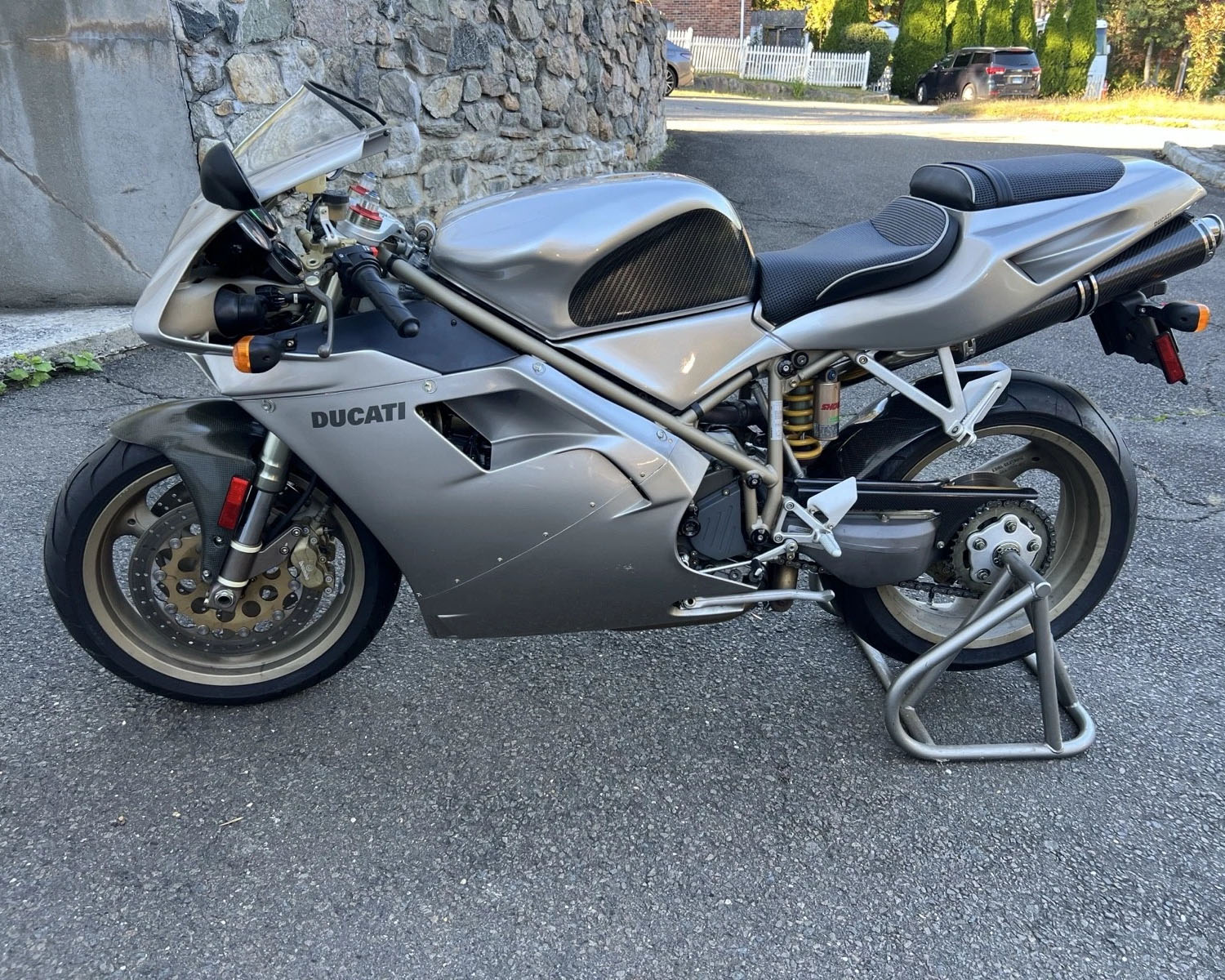 Ducati 748L 1