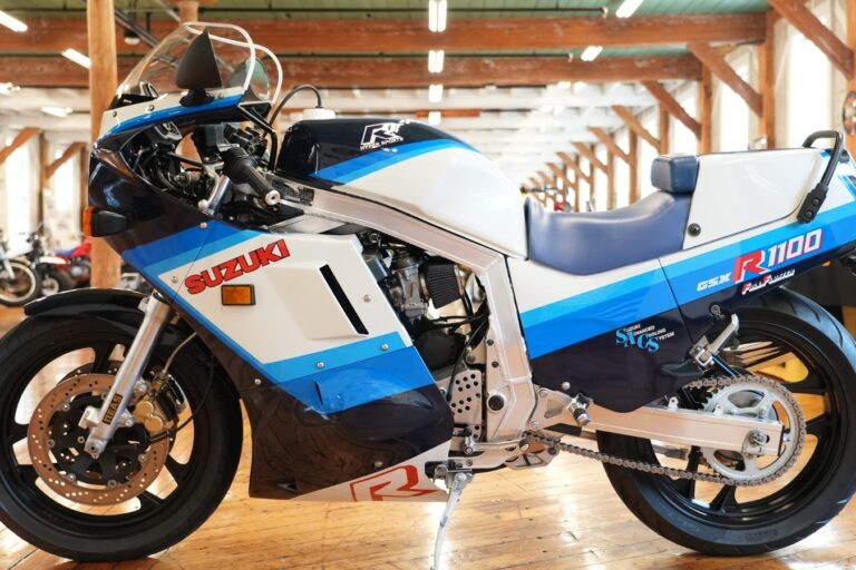 1986 Suzuki GSX-R1100 1