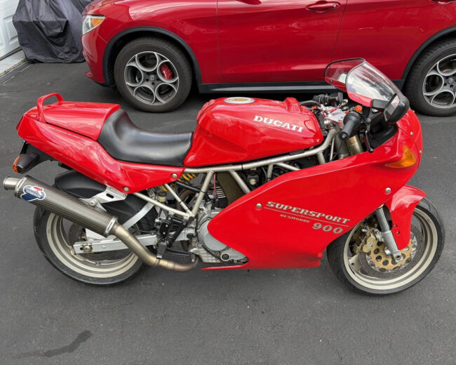 Ducati 900SS 1