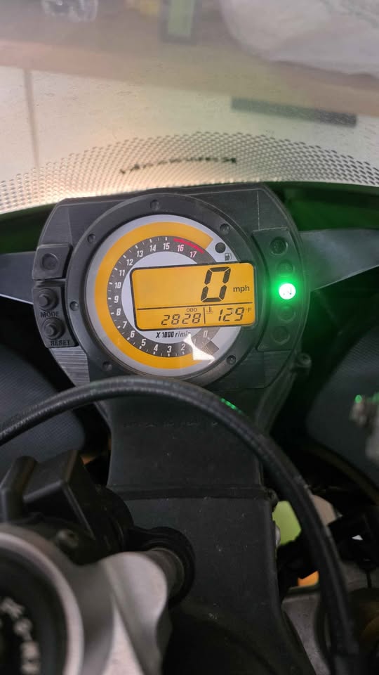 Mean Green: 2005 Kawasaki ZX-6R 636 - Rare SportBikesForSale