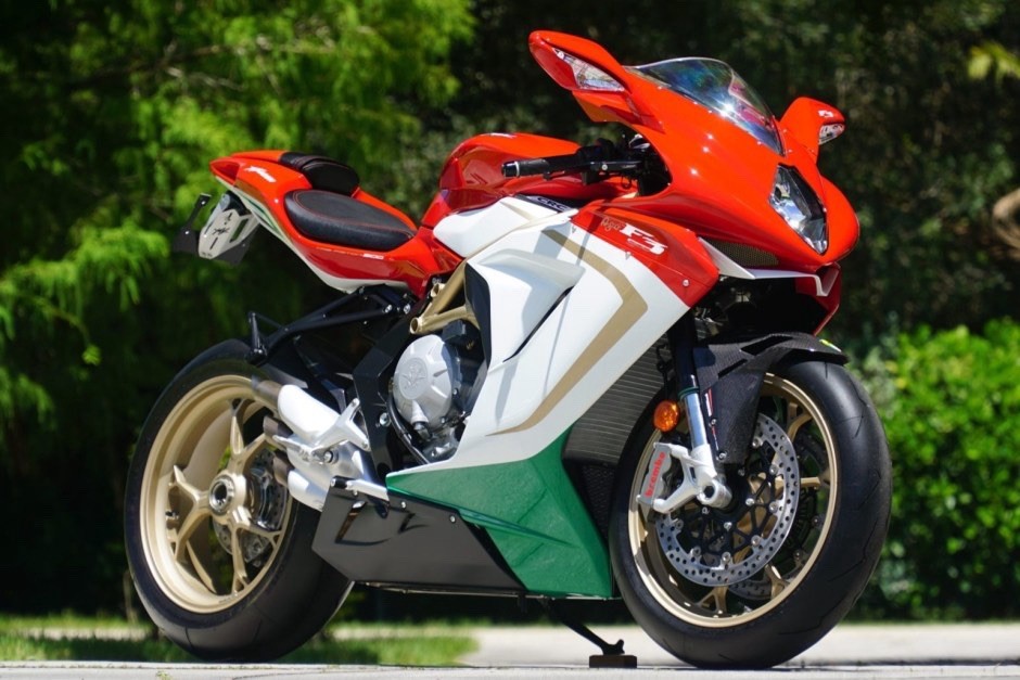 2015_mv_agusta_f3_ago