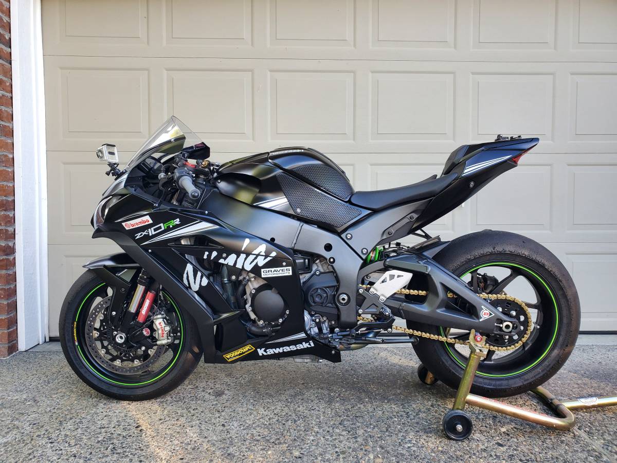 2017_zx10rr