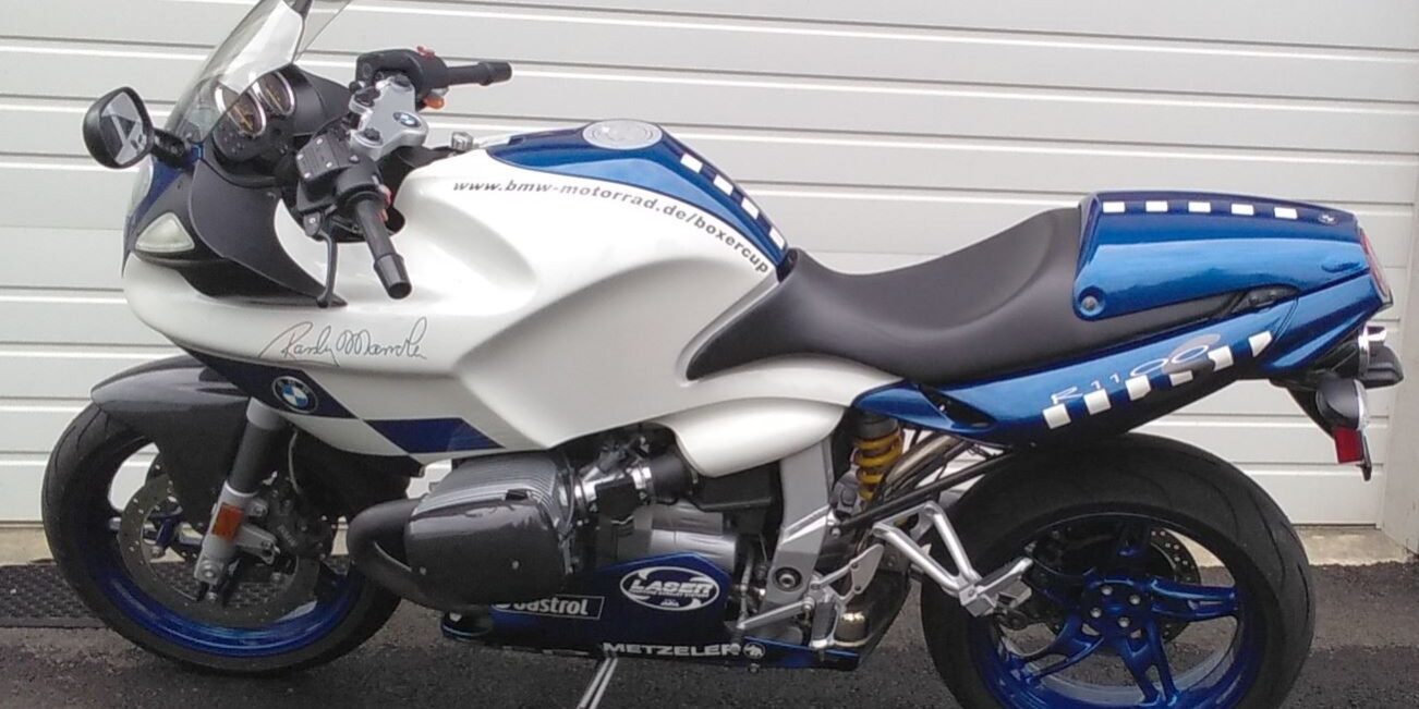 BMW R1100S Mamola 1