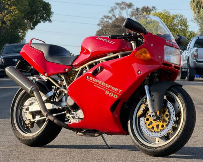 Ducati 900SS SP 2