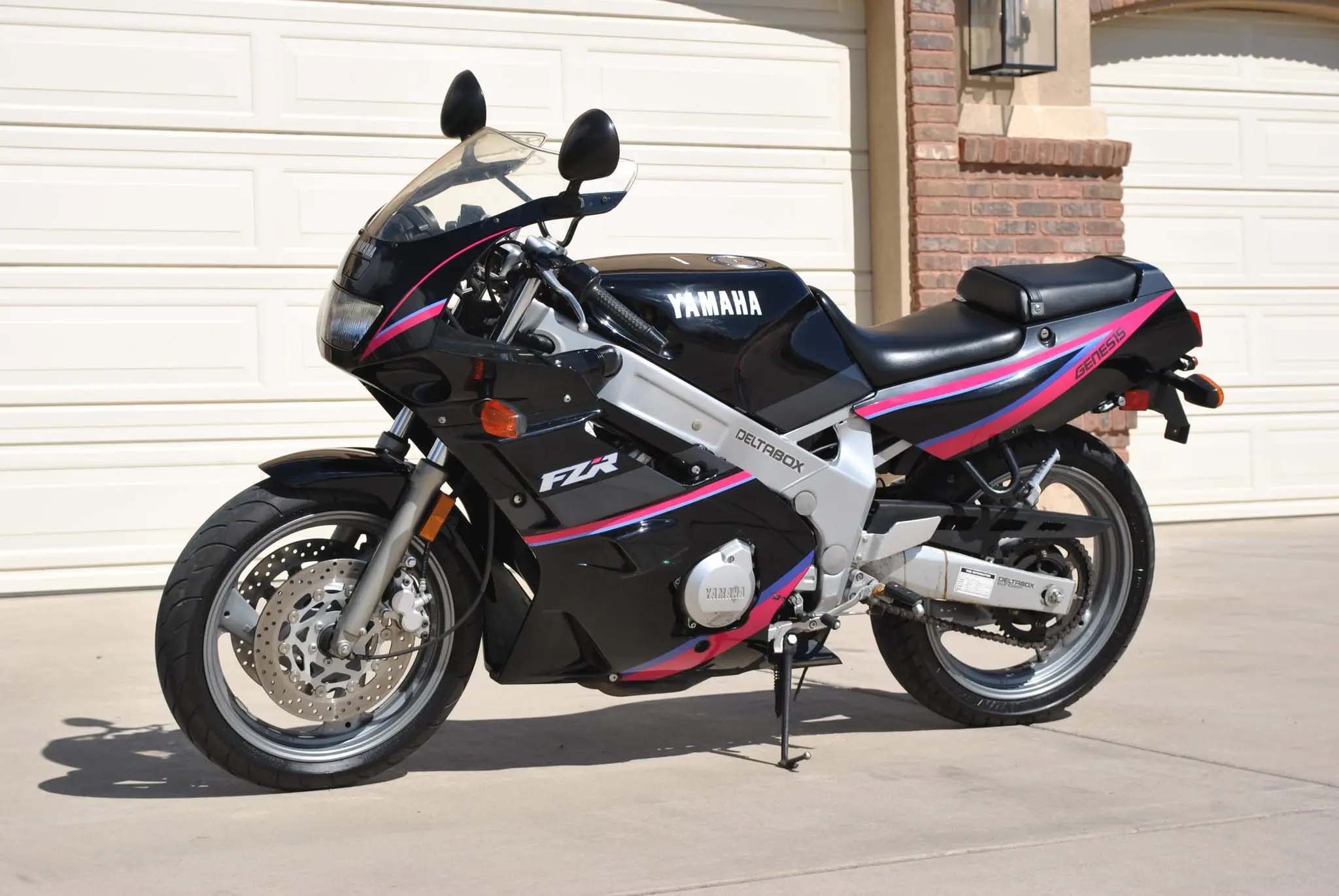 No Reserve: 1991 Yamaha FZR600 No Reserve: 1991 Yamaha FZR600