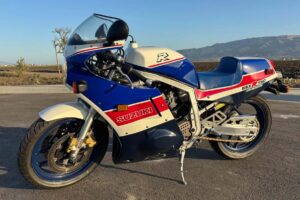 Slabby Royalty: 1986 Suzuki GSX-R750 Limited Edition on BaT Slabby Royalty: 1986 Suzuki GSX-R750 Limited Edition on BaT