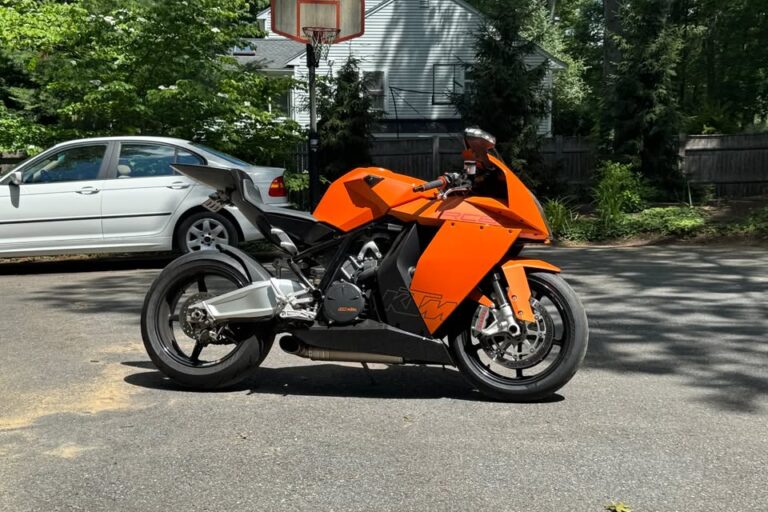 2009_KTM_RC8