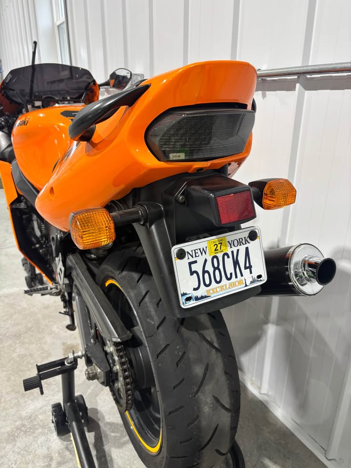 Orange Crush: 2003 Kawasaki Ninja ZX7R - Rare SportBikesForSale