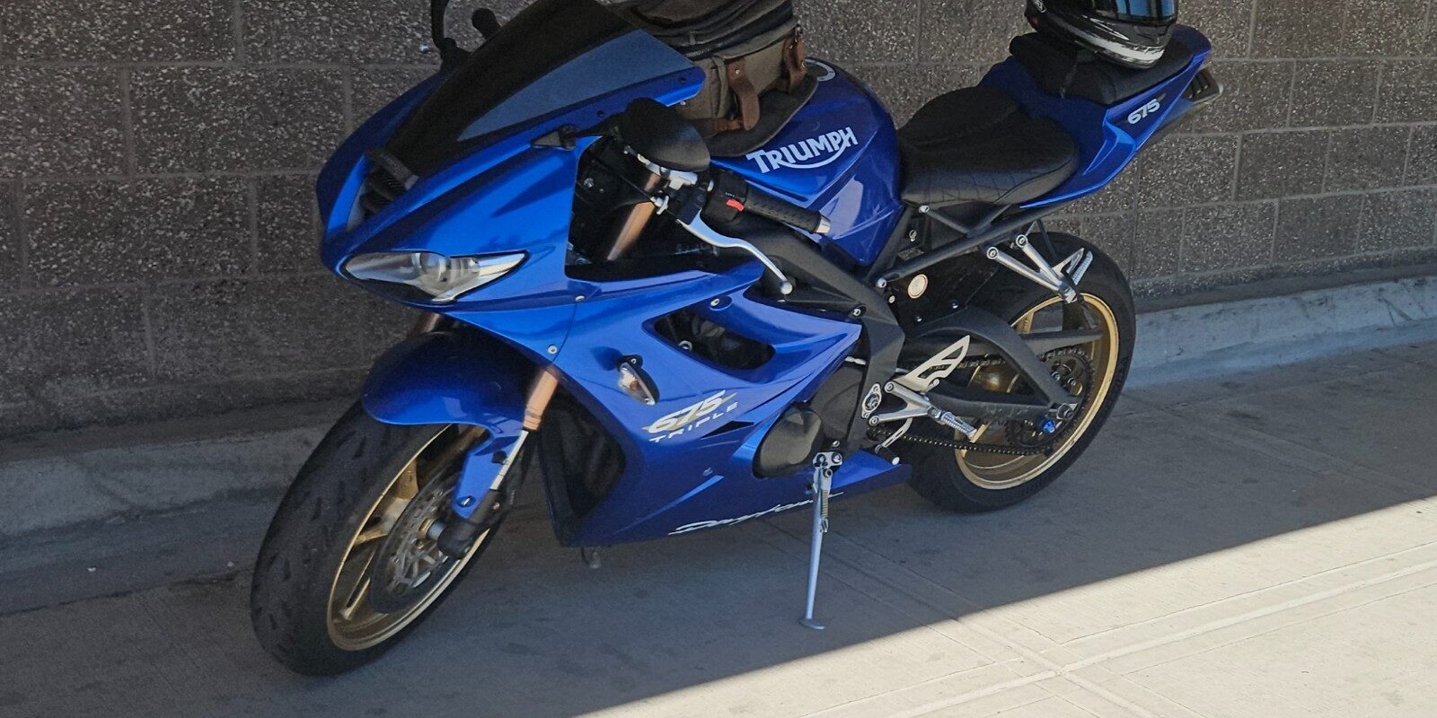 Triumph Daytona 675SE 1