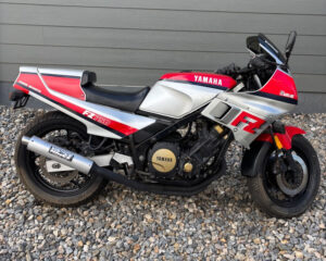 Genesis of the Genesis: 1985 Yamaha FZ750 for Sale Genesis of the Genesis: 1985 Yamaha FZ750 for Sale