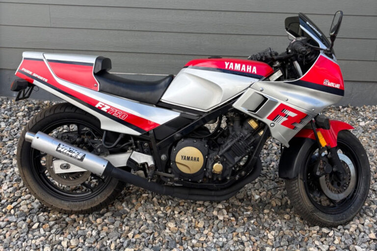 Yamaha FZ750 1